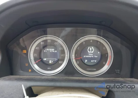 2012 Volvo Xc60 T6/T6 Platinum/T6 Premier Plus/T6 R-Design/T6 R-Design Platinum/T6 R-Design Premier Plus z USA, uszkodzony, nr VIN YV4902DZ3C2301556